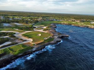 Puntacana (Corales) 17th Aerial Waves